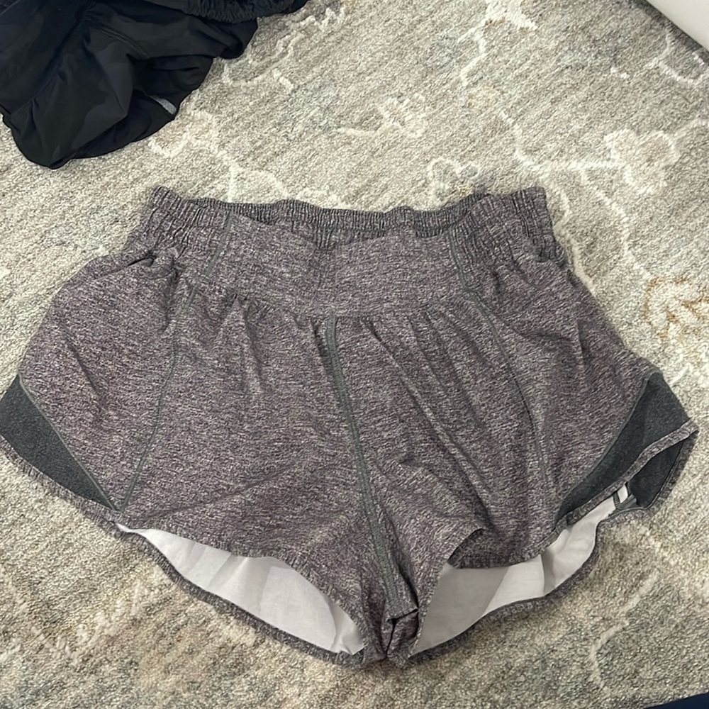 Hotty hot low rise lined short 2.5” grey